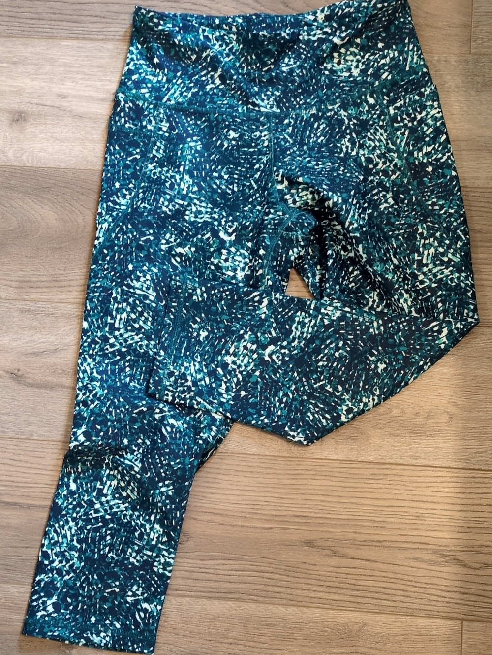 Old Navy Teal and Aqua Patterned Kids Leggings